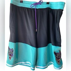Puma Claw Pack XTG men’s Shorts, turquoise, white & black, cat on bottom of legs